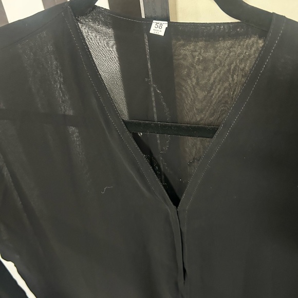 Elegant Black Embroidered Abaya with matching Scarf - Picture 5 of 8